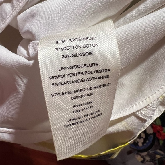 Alice + Olivia Connor' Floral Print Miniskirt. Size 2 - Picture 5 of 10